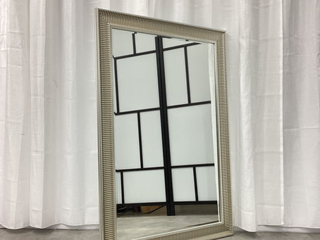 ＩＫＥＡ　ＳＯＮＧＥ　ウォールミラー