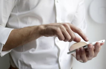 Screenshot 2025-11-26 at 6.42_edited.jpg