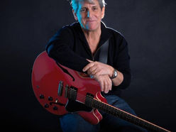 Roque Narvaja presenta en La Rioja su nuevo Show  "Un amante de cartón"