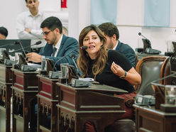 Lourdes Ortiz: “Vayan y busquen a los 11.000 riojanos y díganles que oportunidades les van a dar”