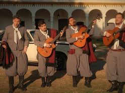 Canto 4 homenajea a Los Cantores del Alba