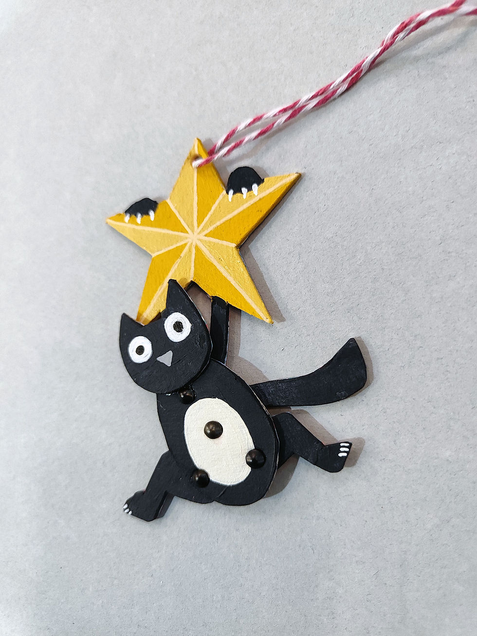 Miniature : Les pantins de sapin : chat noir et étoile