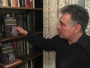 Συνέντευξη στο συγγραφέα Αντώνη Αντωνιάδη