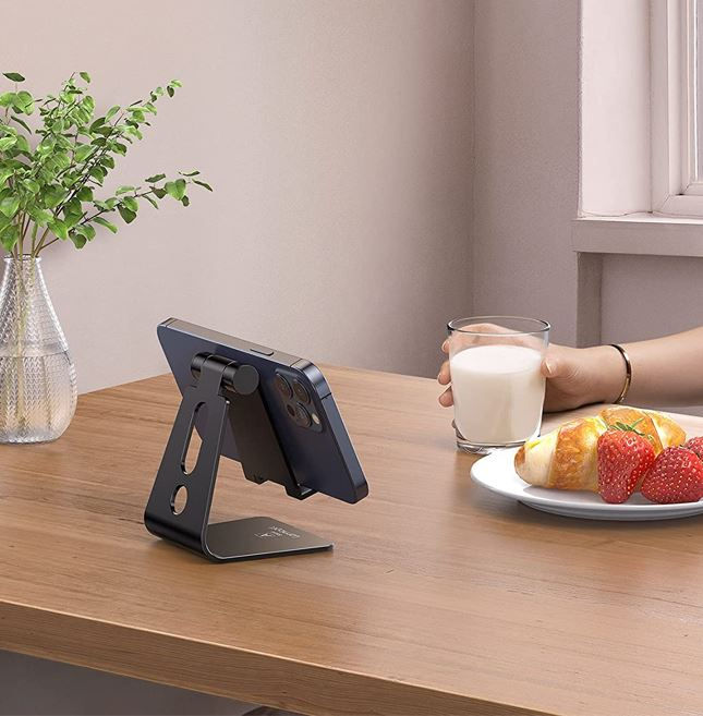 Thumbnail: Adjustable Smartphone Dock - Universal Stand