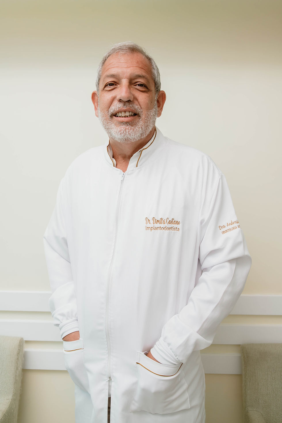 Dentista Dimitri Caetano