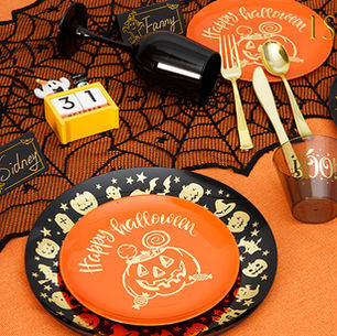 6 Disposable Halloween Dinnerware Sets for a Spooktacular Feast