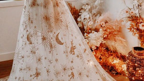 Fugindo do vestido tradicional 