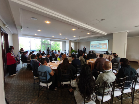 Opening session of the electric mobility workshop in Quito