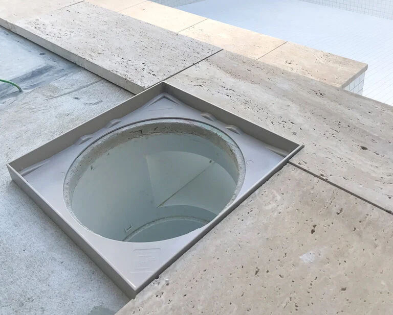 Hide Skimmer Lid Kit Polymer South Coast Tiles