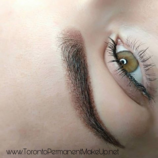 Fluffy Powder Brows