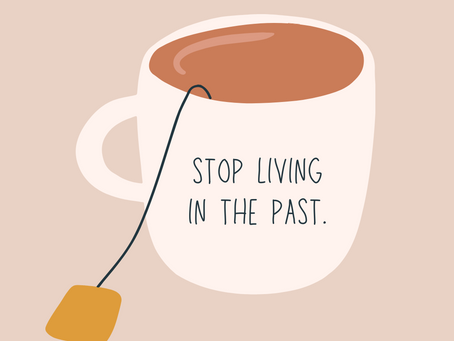 Signs That You Are Living in the Past (without realising it) and How to stop it