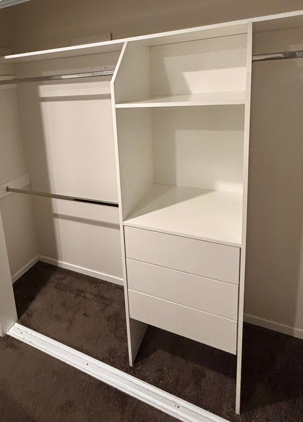 Wardrobe shelving