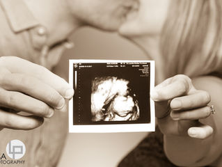 Fotograf Kufstein - Babybauchshooting - Fotograf Kirchberg in Tirol - Babybauchfotos