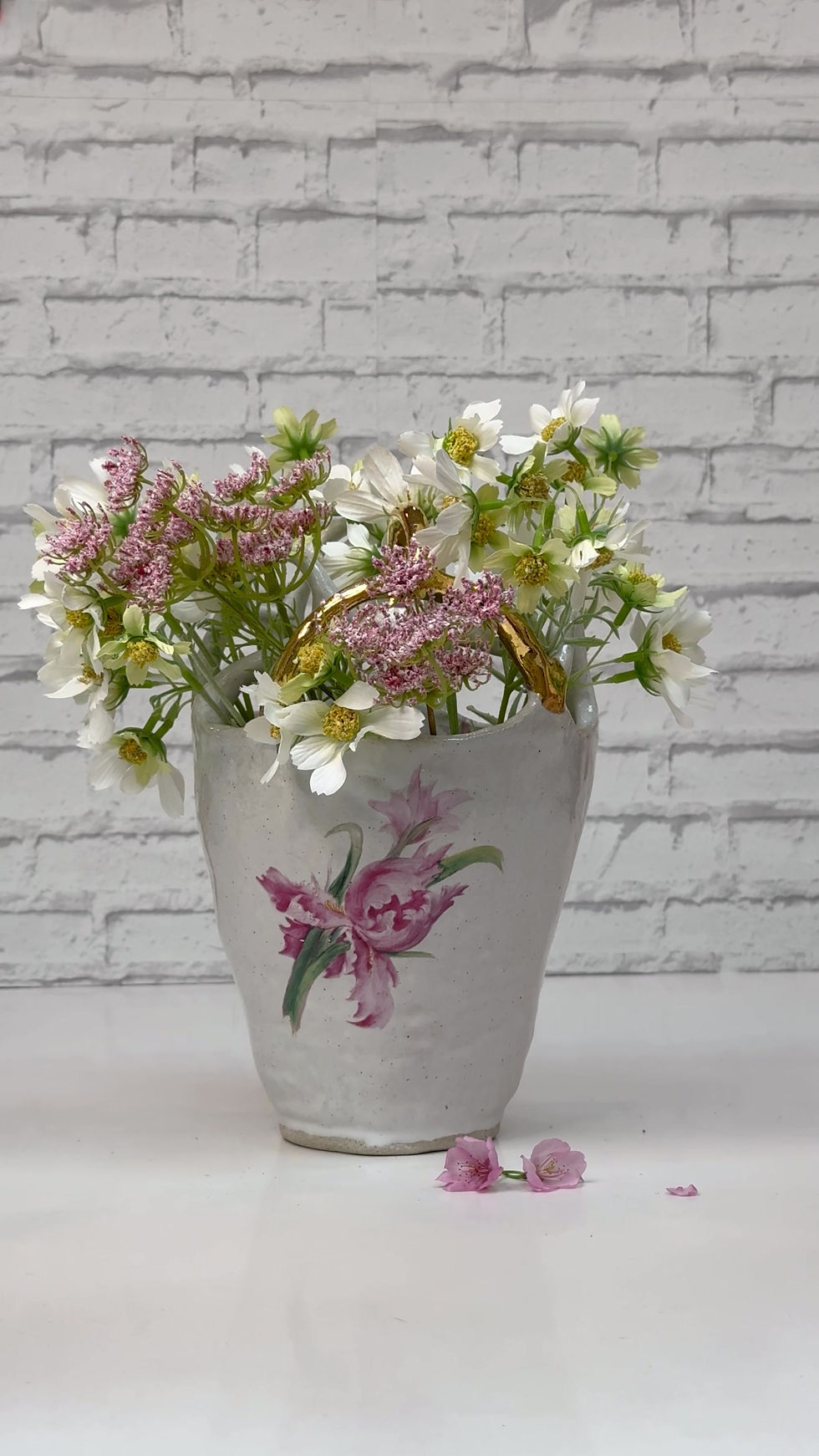 Thumbnail: Iris Loop Vase