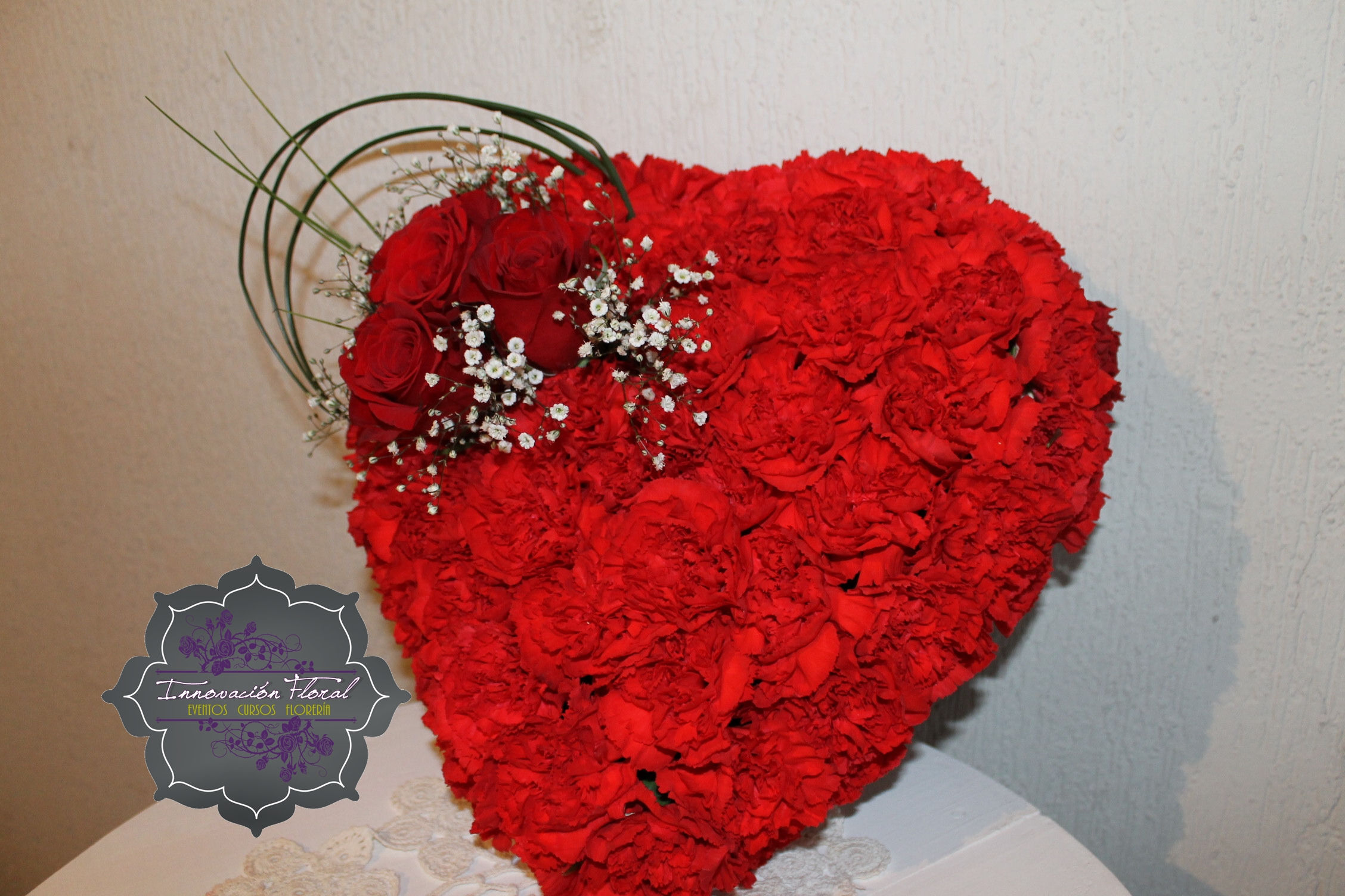 CORAZÓN Y ROSAS