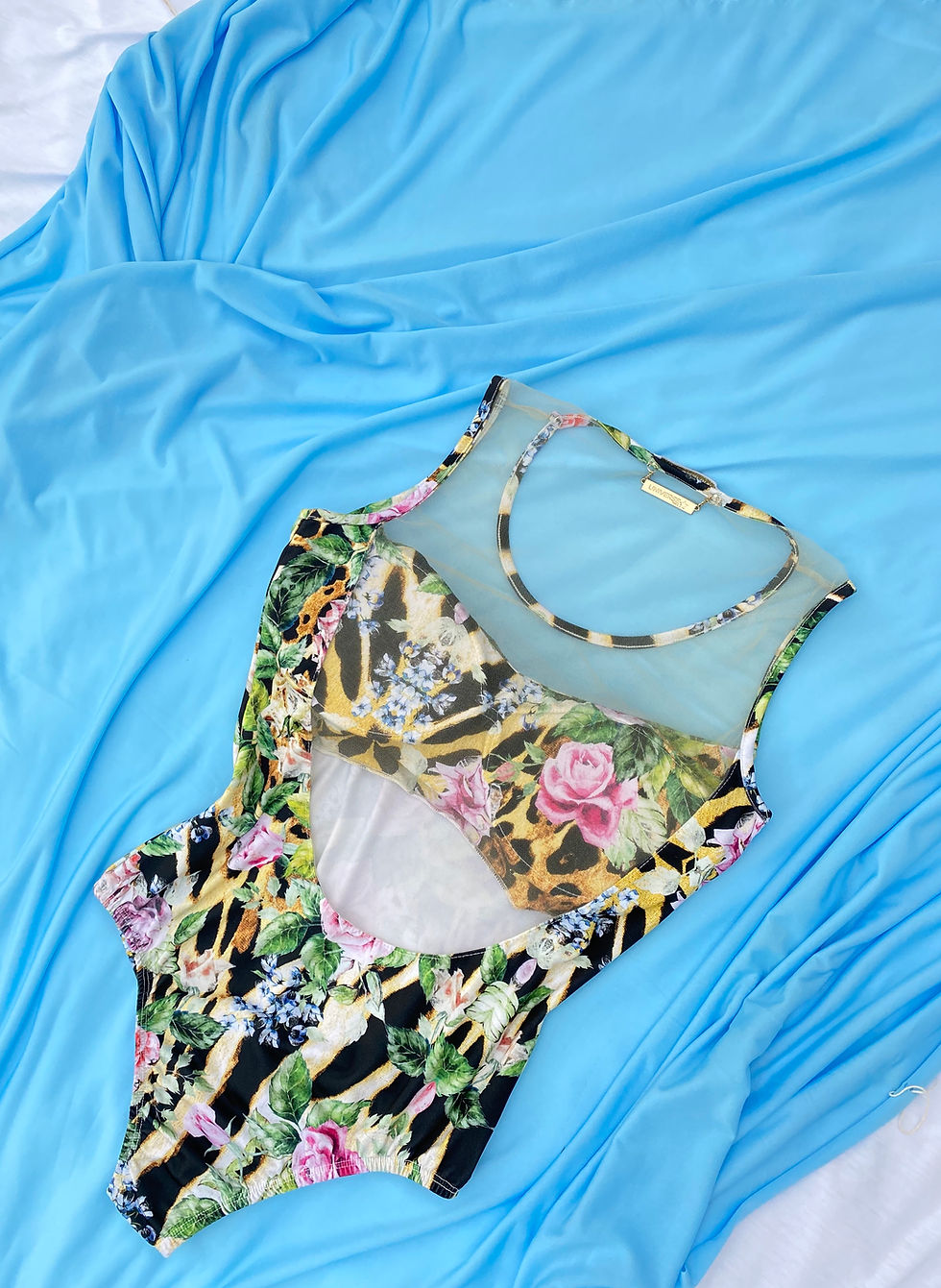 Miniatura: Body "Hello Primavera"