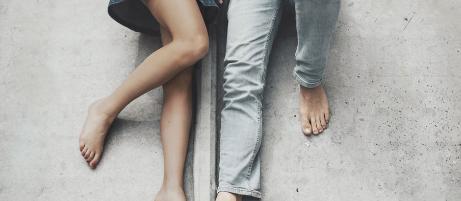 Living in Sin with No Strings Attached. Is it so?
