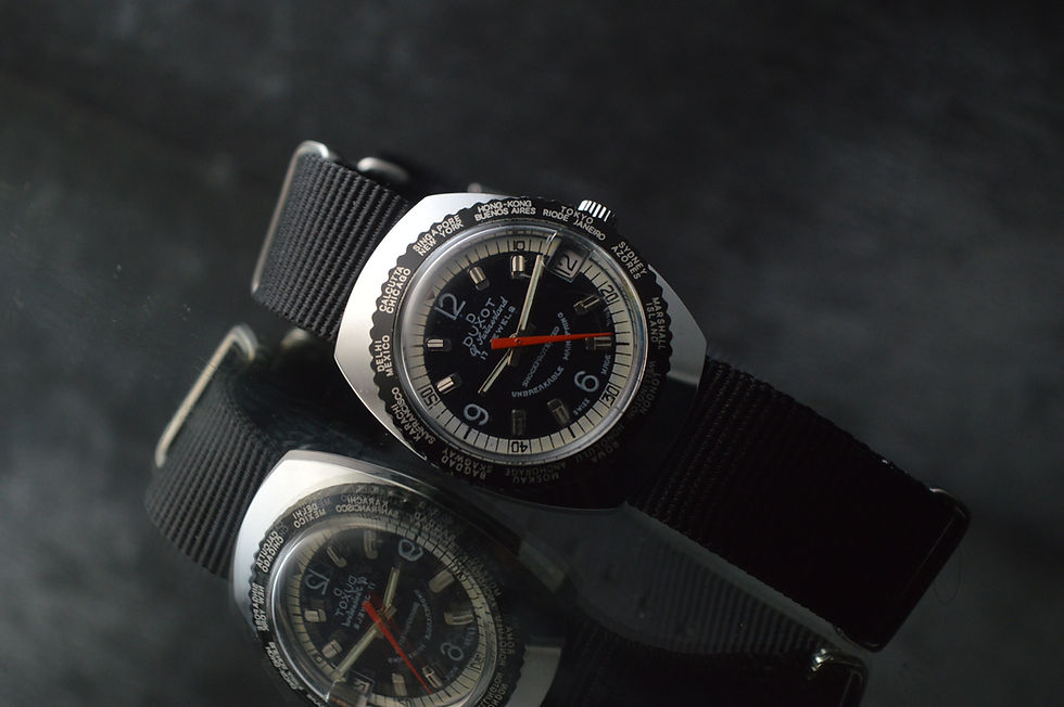 Miniatura: DUXOT MEDIUM SIZE VINTAGE WORLDTIME DIVER WATCH DATE UNWORN NOS 33X39MM