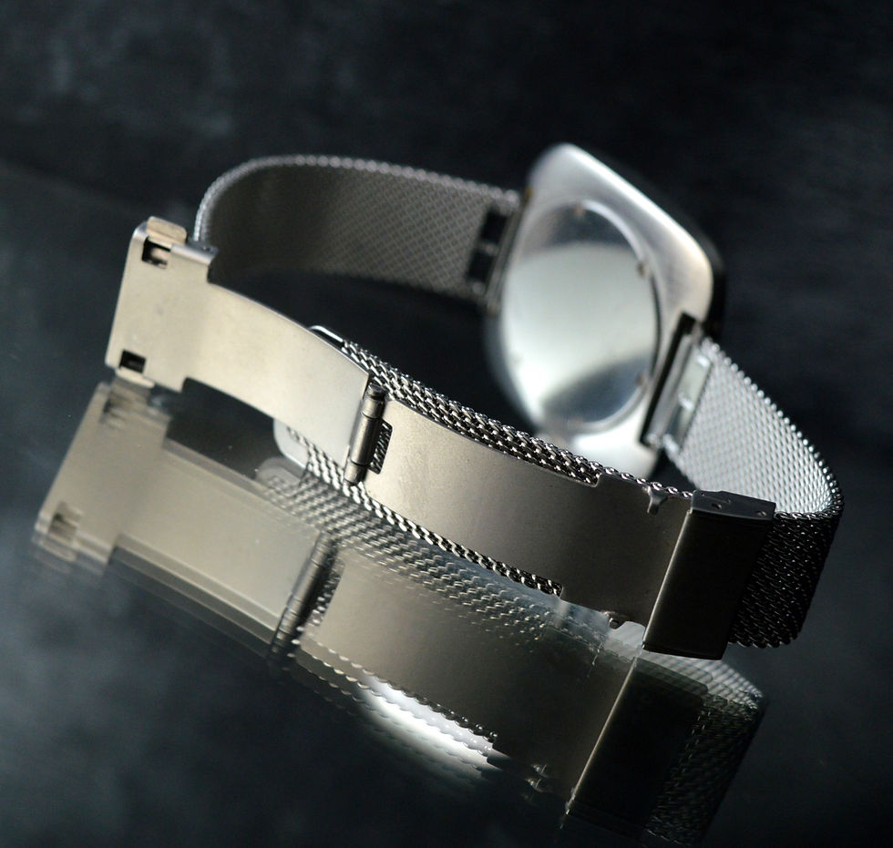 Miniatura: HELVETIA RARE MEN'S OVERSIZED SQUARE FLYING SAUCER VINTAGE WATCH 38 X 38MM STEEL