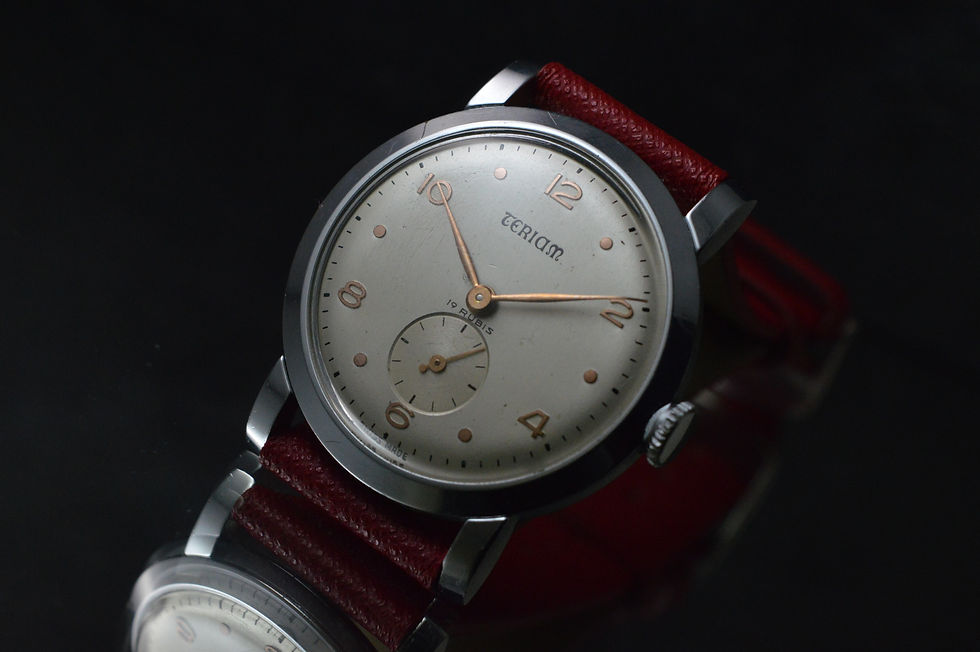 Miniatura: TERIAM A VERY FINE AND RARE MEN'S VINTAGE CALATRAVA OVERSIZED VINTAGE WATCH 36MM