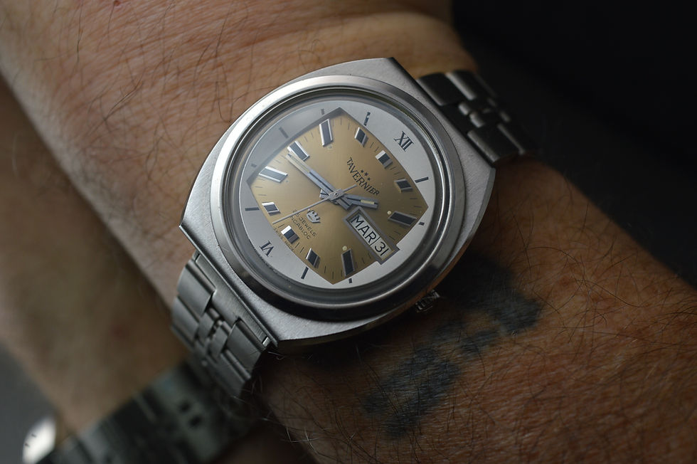 Miniatura: TAVERNIER RARE AND STUNNING VINTAGE DAY-DATE OVERSIZED UNWORN STEEL WATCH 38MM