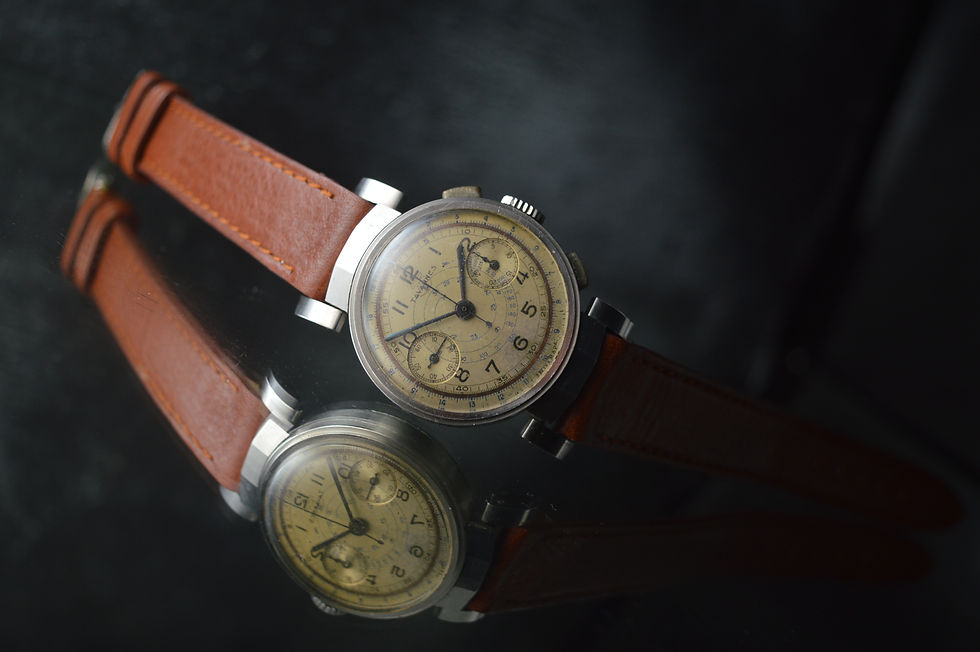 Miniatura: TAVANNES VINTAGE FANCY LUGS STAINLESS STEEL CHRONOGRAPH ORIGINAL DIAL