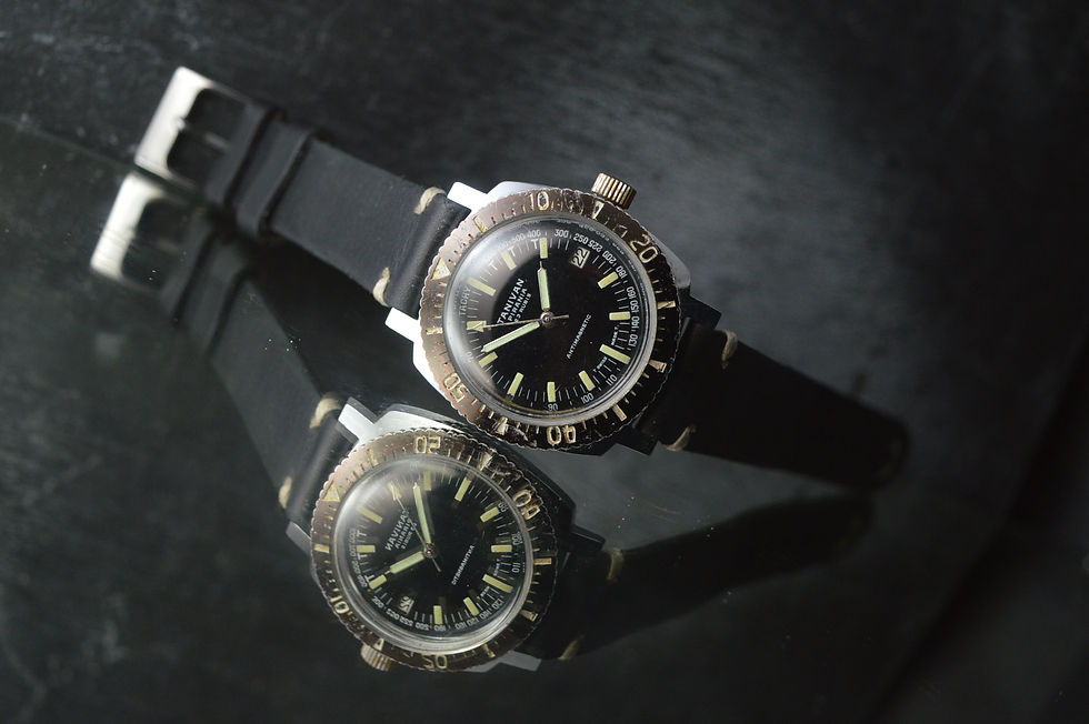 Miniatura: TANIVAN PIRANIA SUBMARINE VINTAGE DIVER WATCH 37,5 MM BAKELITE BEZEL MONTRE UHR