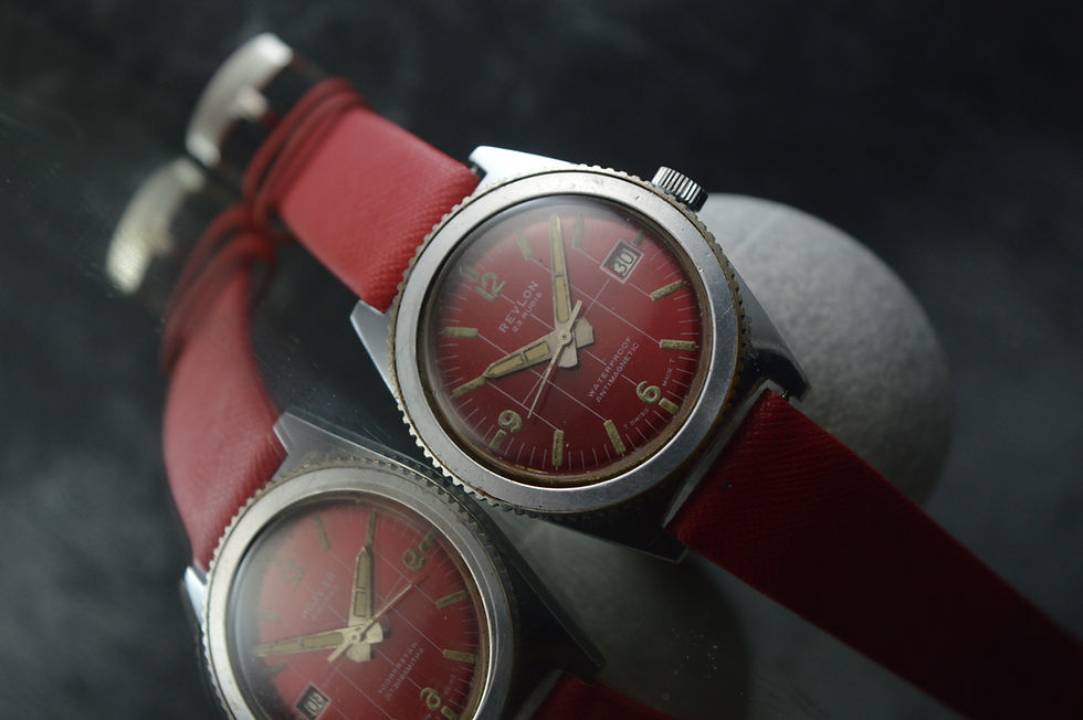 Miniatura: REVLON MENS RARE SKIN DIVER ANTIMAGNETIC WATERPROOF 37MM "GHOST BEZEL" RED DIAL
