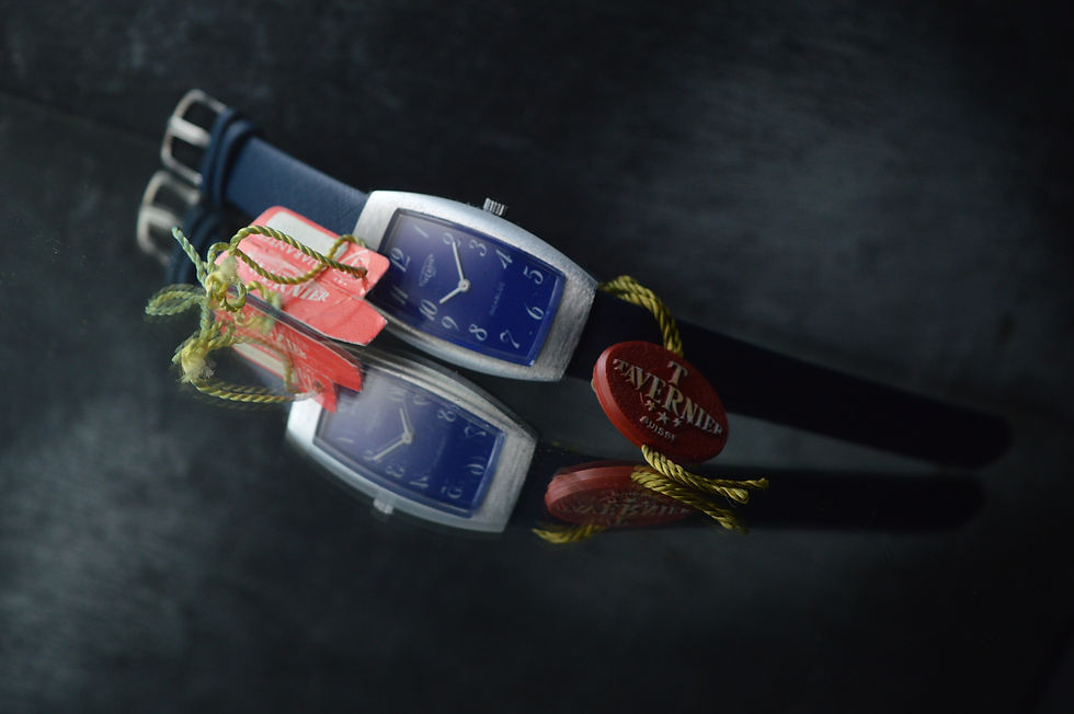 TAVERNIER MEN'S UNWORN 25 X 40MM VINTAGE TONNEAU DRESS WATCH (CIRCA 1970)