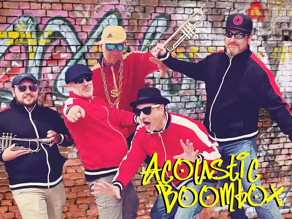 Live Music:  Acoustic Boombox