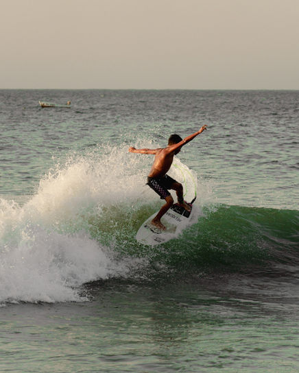Surf2.jpg