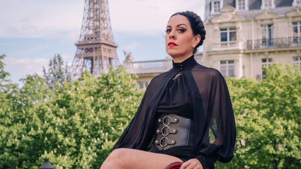 Lady Bellatrix, Paris FemDom Dominatrix BDSM Mistress  Maitresse ProDomme Dominante