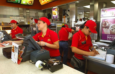 trabajadores-mcdonalds-Colombia.jpg