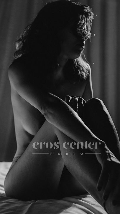 Sara black and white erotic massage