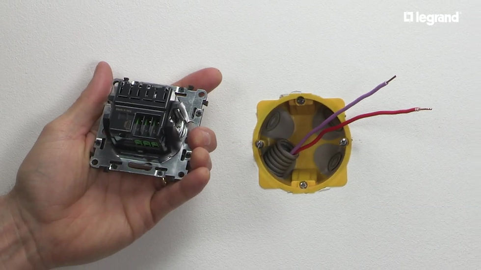 Thumbnail: Connected lighting switch (with option to vary)