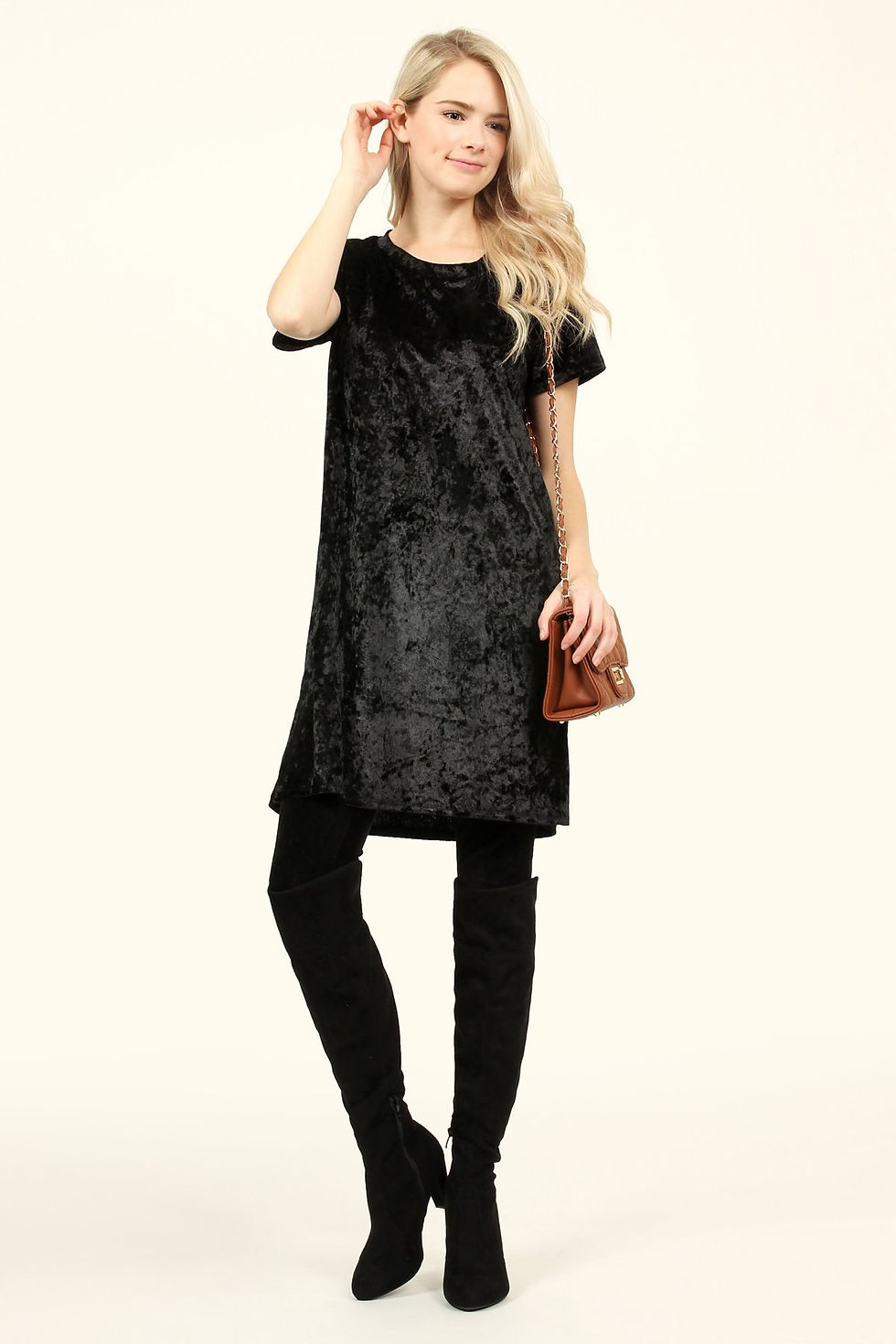 الصورة المصغرة: Short Sleeve Crushed Velvet Tunic Dress