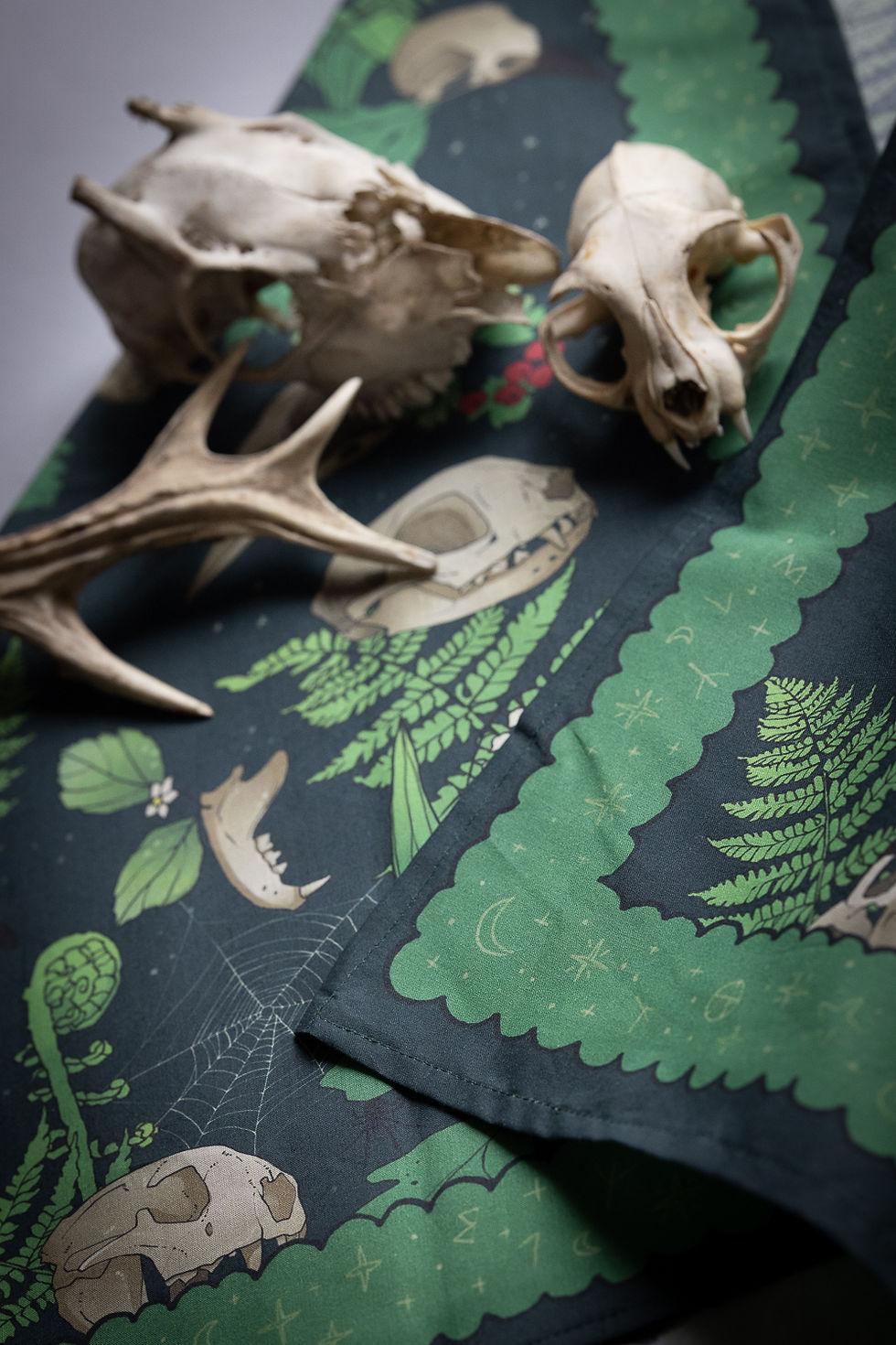 Thumbnail: 'deep forest' bandana