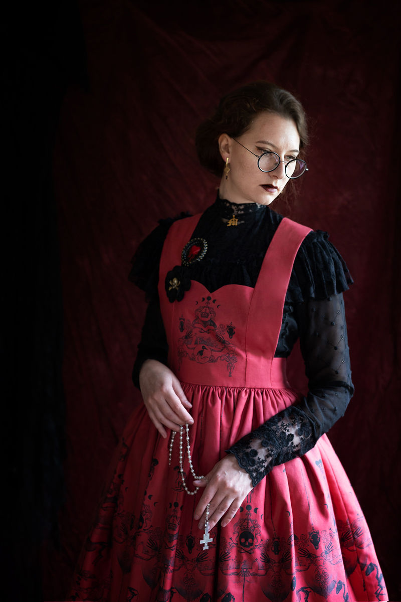 Thumbnail: 'cemetery-go-round’ JSK