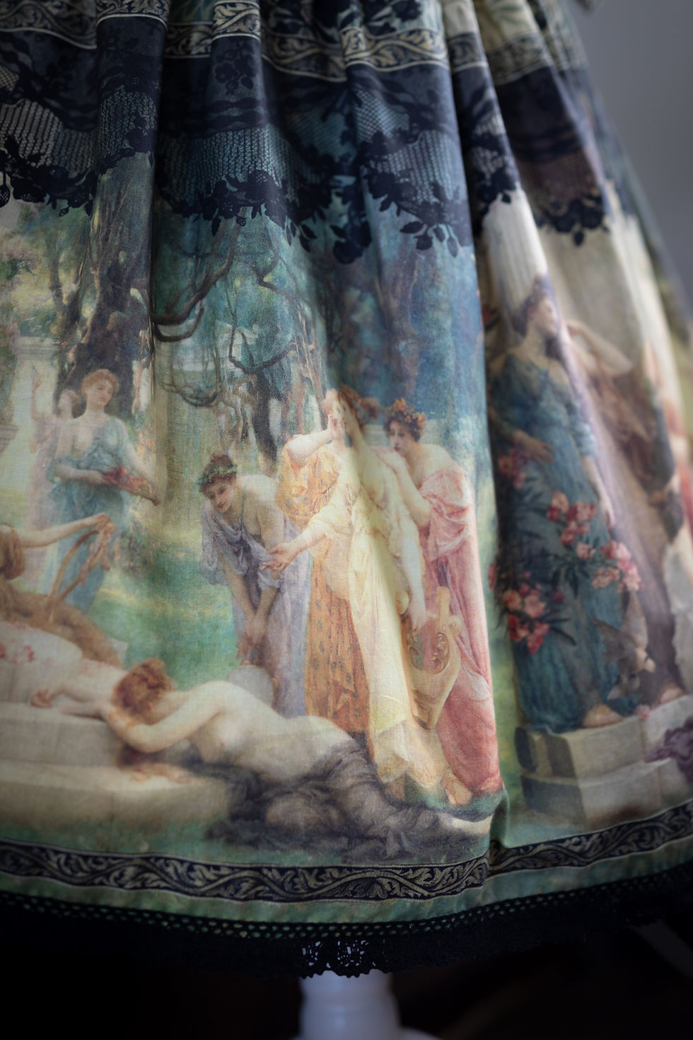 Thumbnail: 'Psyche before the Throne of Venus' dress