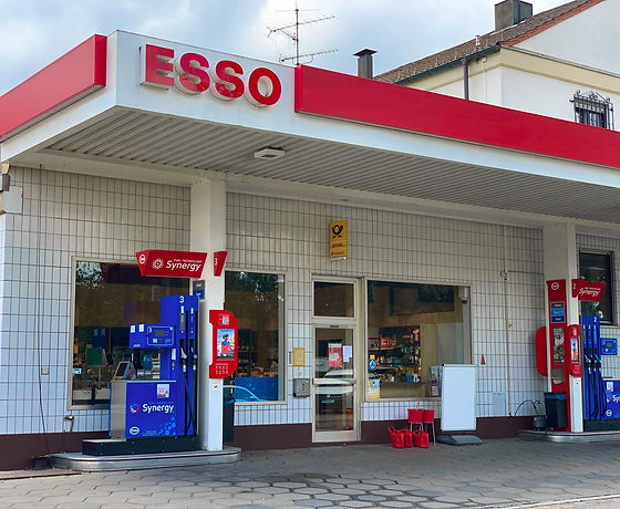 start-esso-tankstelle-helga-burger