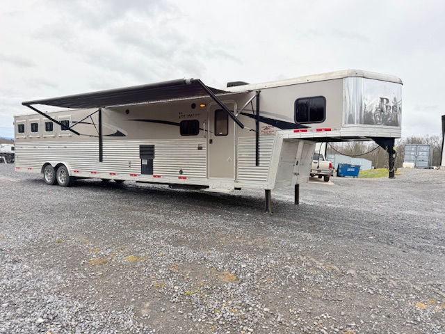 USED 2017 Bison Premiere 4 Horse 8' Wide 17' LQ! STOCK#7105