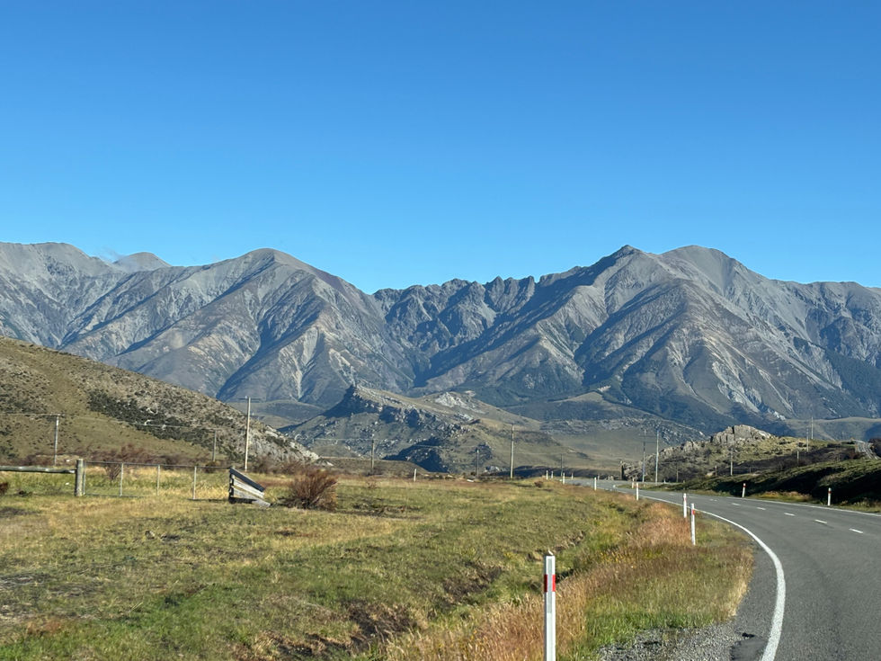 The road passing through the mountain range in Arthurs Pass