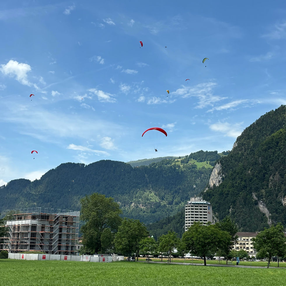 Paragliding in Interlaken