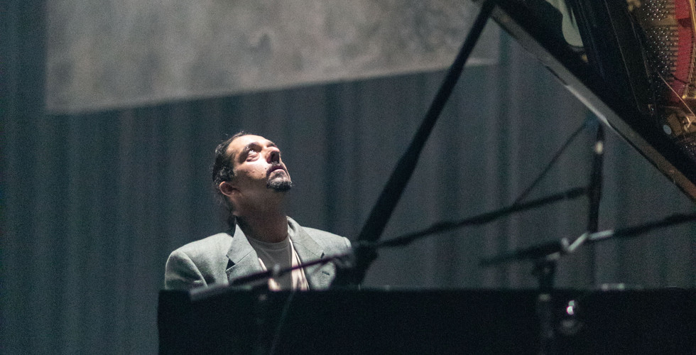 YO, PIANO