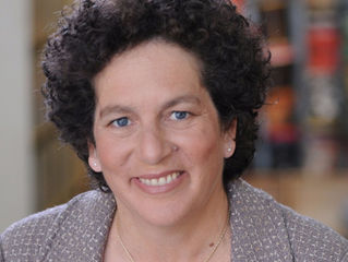 Lesbian Filmmaker Debra Chasnoff dies.