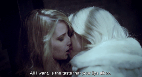 kissing lesbians