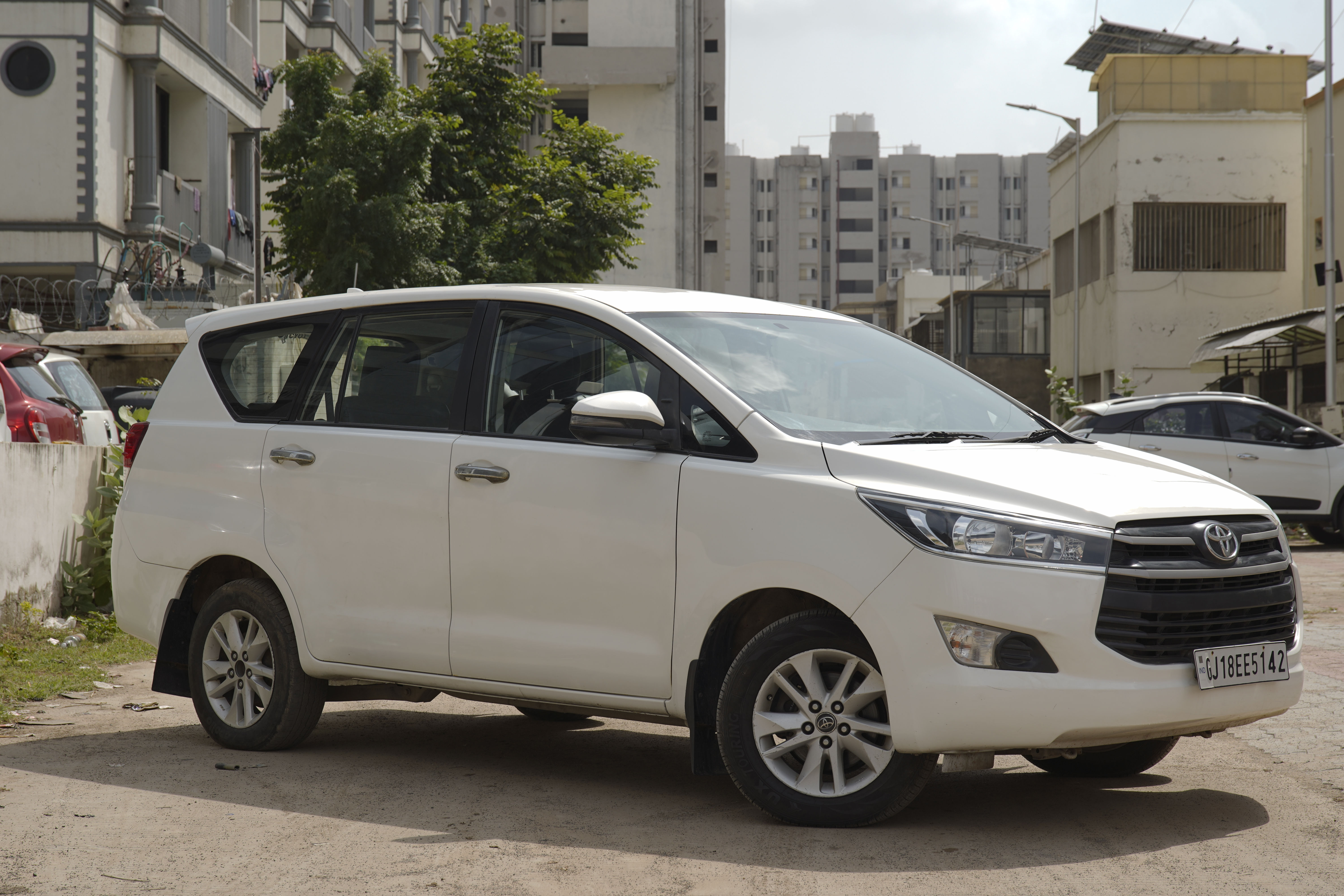 2017 Toyota Innova Crysta G