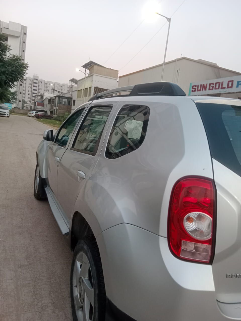 Thumbnail: 2013 Renault Duster - Diesel