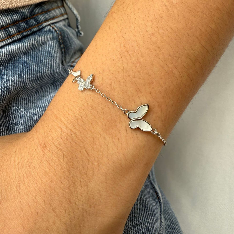 Pulseira Encanto das Borboletas – Madre Pérola & Zircônias