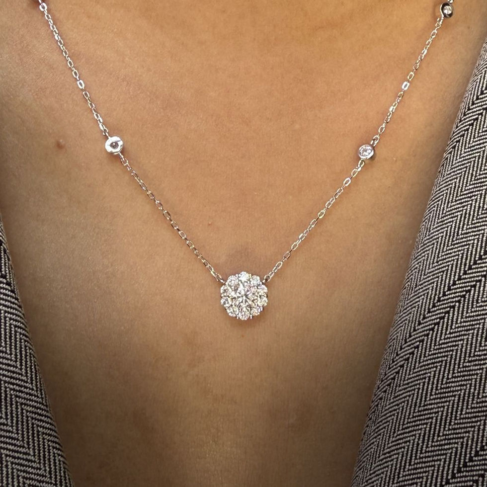 Colar Lumi Cristal Radiante